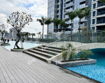 BÀN GIAO SÀN GỖ HỒ BƠI DỰ ÁN SUNWAH PEARL