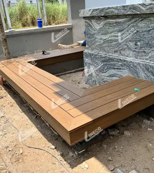 BÀN GHẾ NGOÀI TRỜI BẰNG VẬT LIỆU GỖ NGOÀI TRỜI LINECO